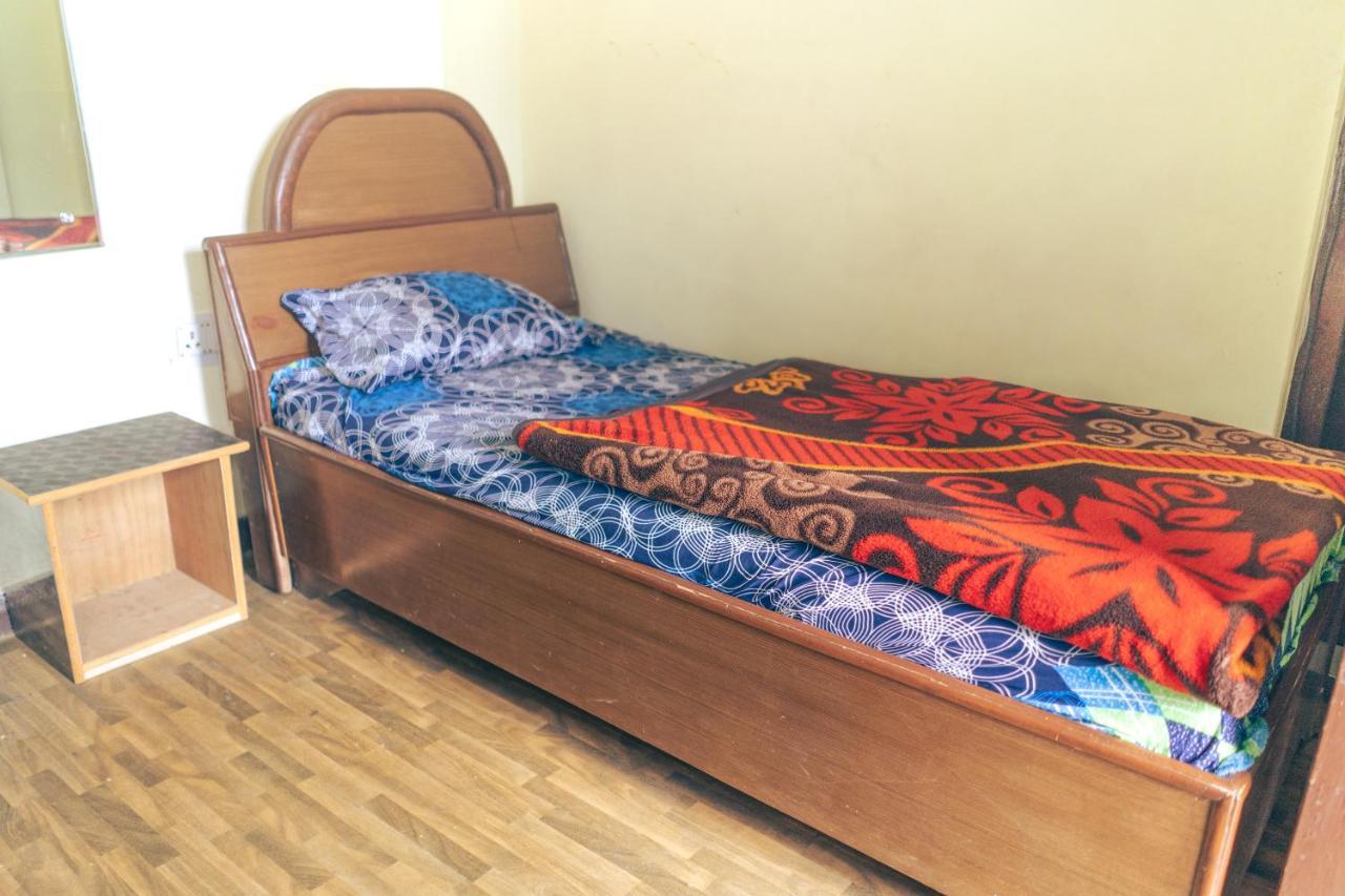 Midway Restaurants & Guest House Dhanaulti Esterno foto