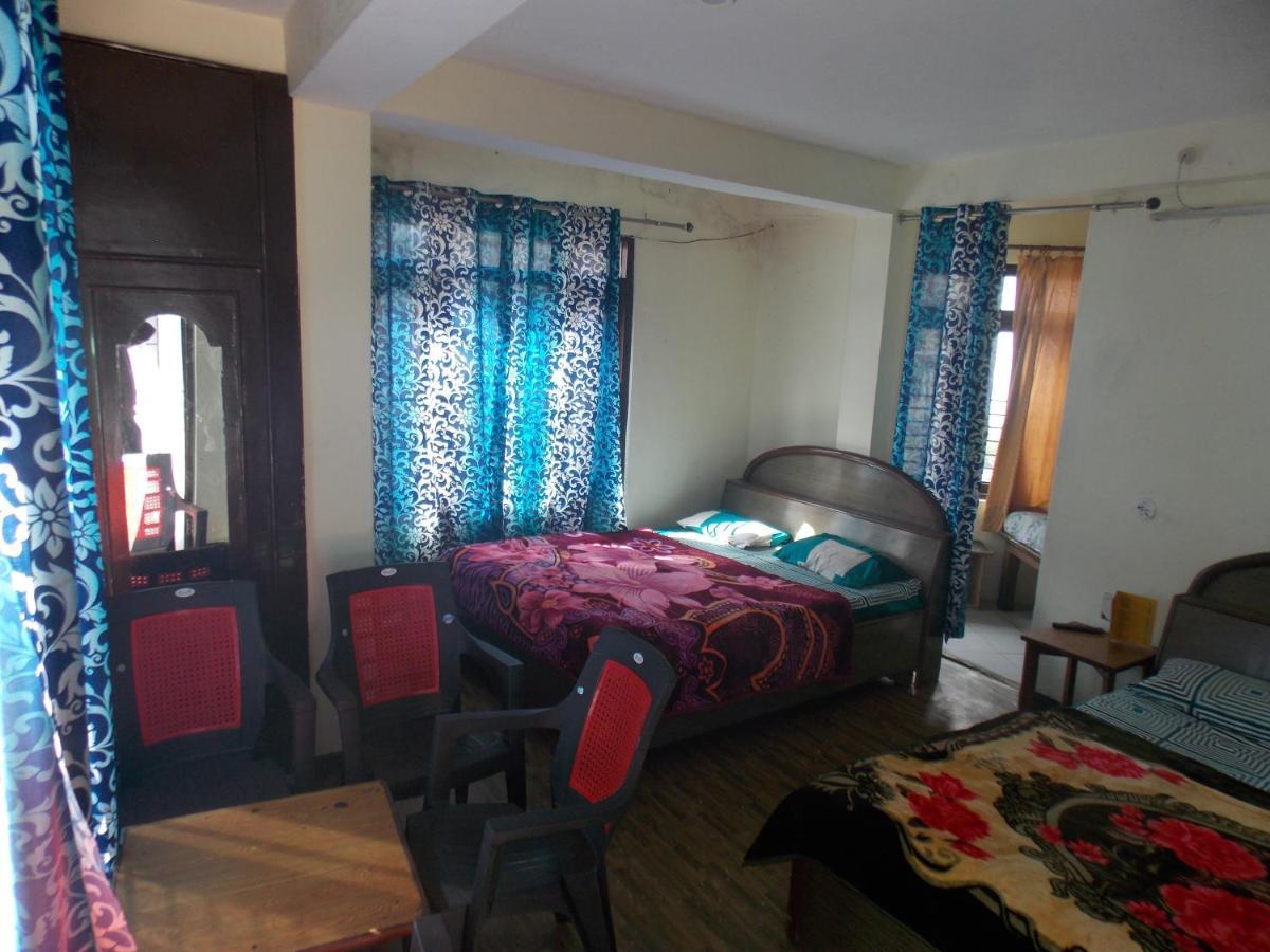 Midway Restaurants & Guest House Dhanaulti Esterno foto